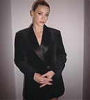 lilireinhart_1733510700_3517265143308648163_49067778.jpg