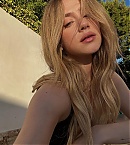 lilireinhart_1759084548_3731794126720614349_49067778.jpg