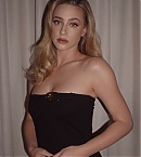 lilireinhart_1736105729_3539033824212654251_49067778.jpg